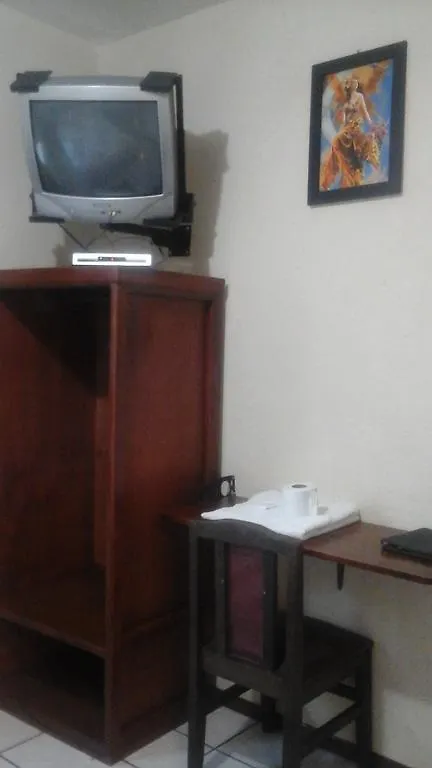Konukevi Hostal Casa Calama Inn Quito