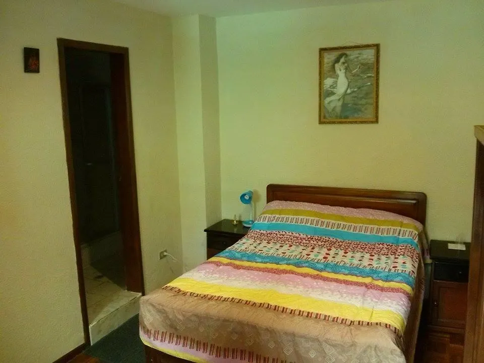 Konukevi Hostal Casa Calama Inn Quito