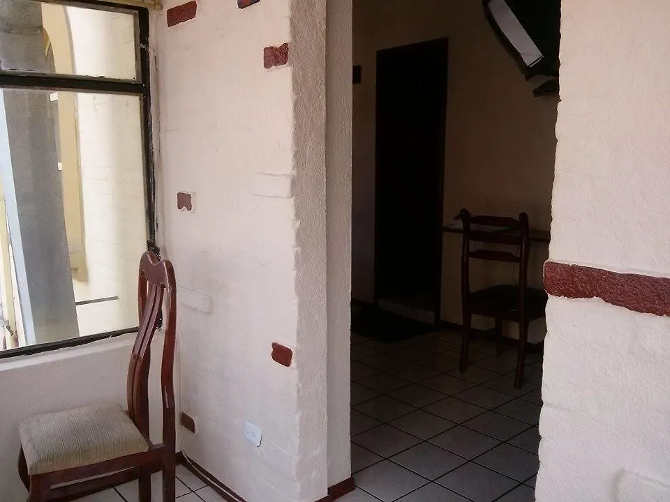 Hostal Casa Calama Inn Quito Konukevi